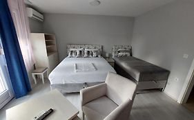 Apartments Mimoza